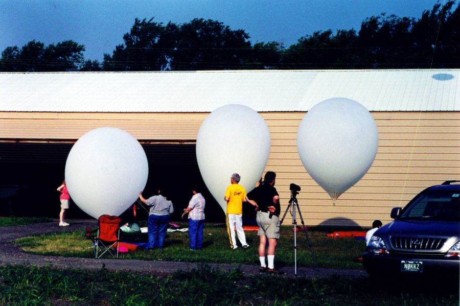 filling 3 balloons